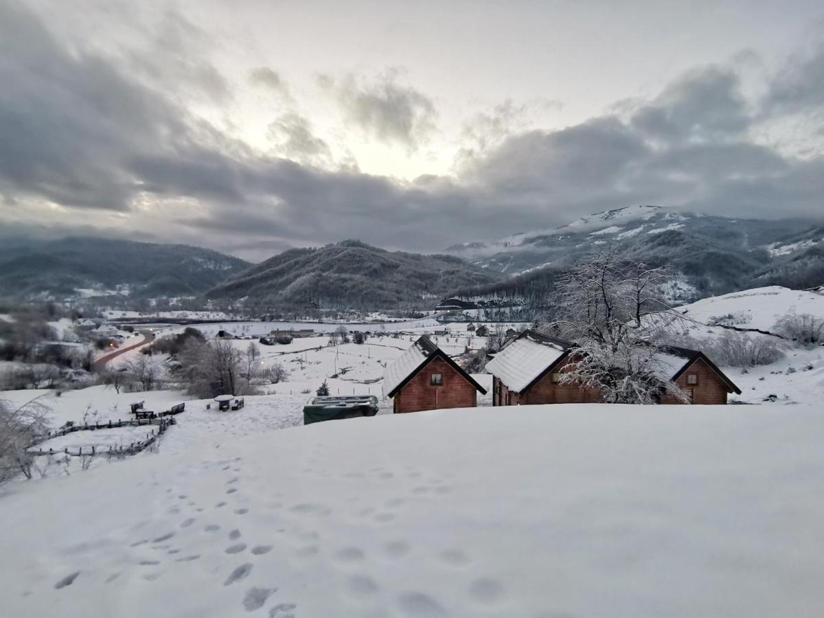 Sunny Hill Cabins Колашин Экстерьер фото